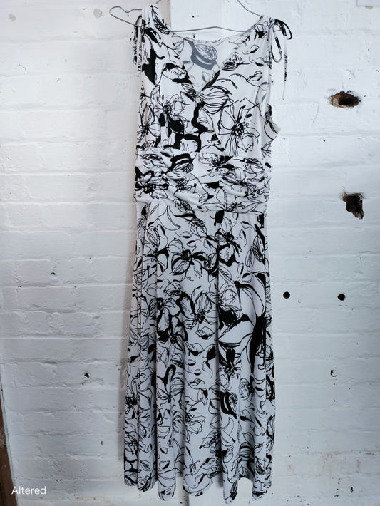 Black & White Dress Size 12